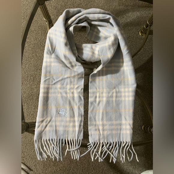 Burberry Light Blue Lambswool Scarf - Picture 1 of 9